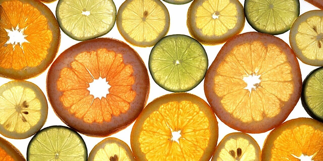 Astaxantina: O Antioxidante 6000x Mais Potente que Vitamina C – Dica Suplementos Astaxantina: O Antioxidante 6000x Mais Potente que Vitamina C - imagem ilustrativa sobre benefícios, cuidados e suplementação